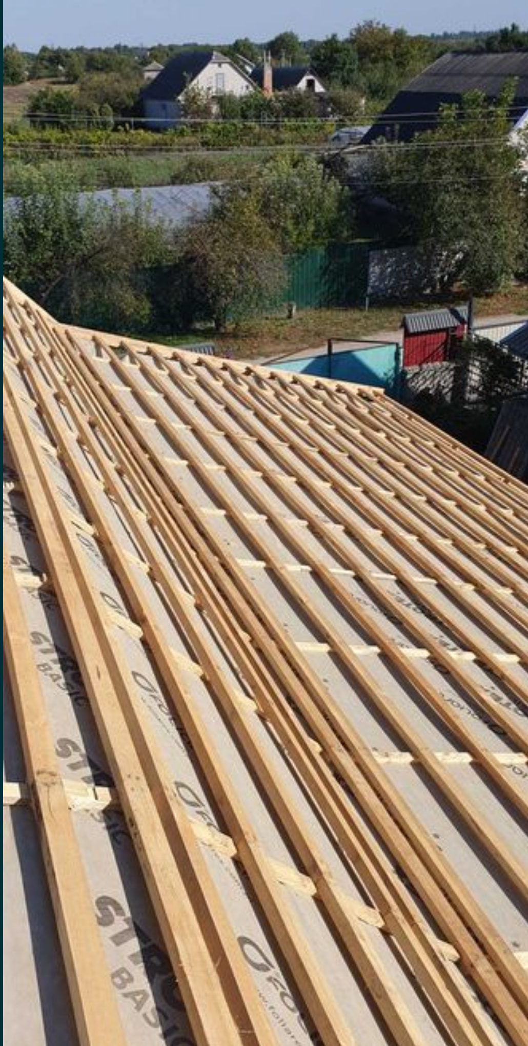 Монтаж покрівлі в Гостомелі