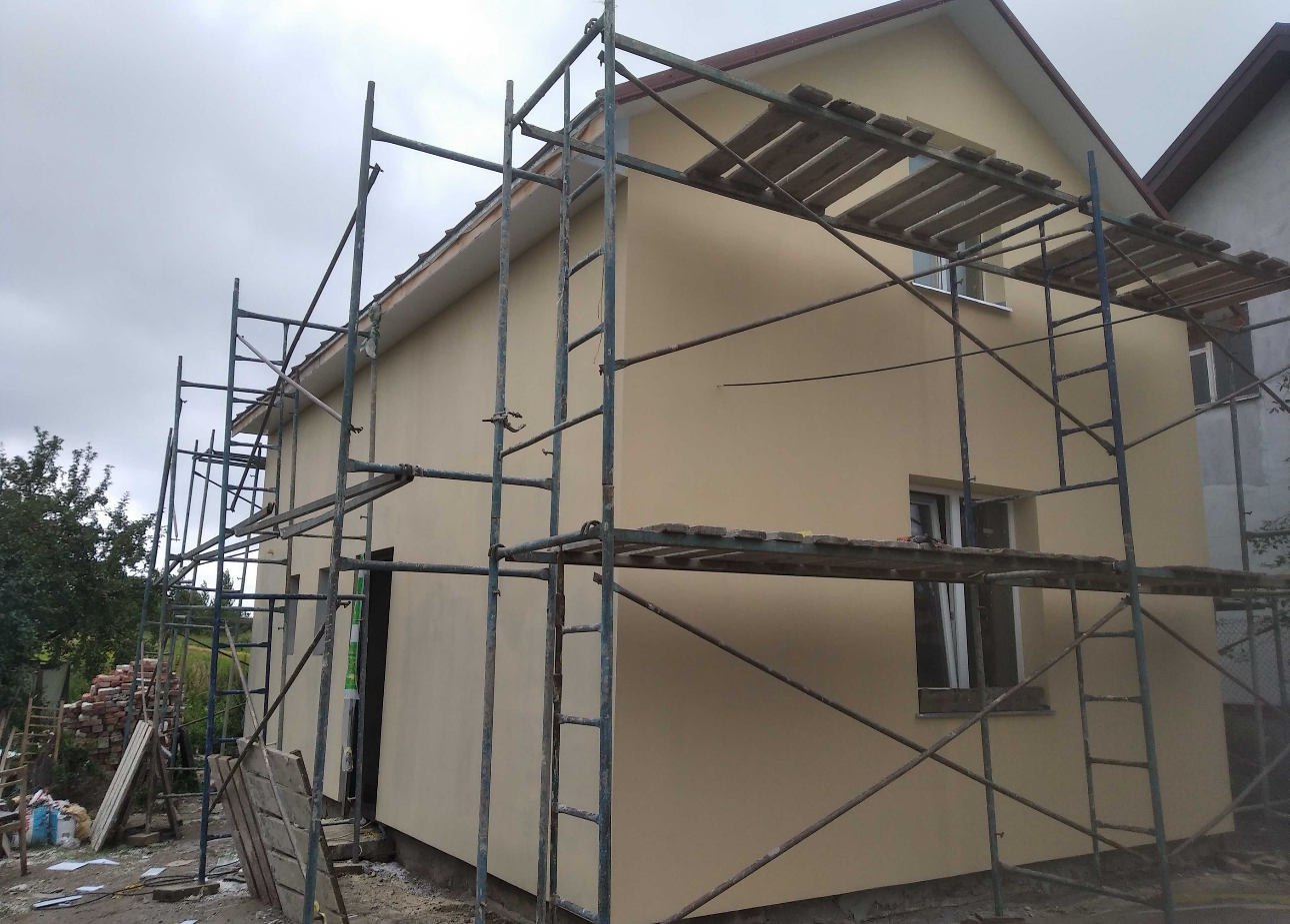 Покрівельні послуги в Позняках